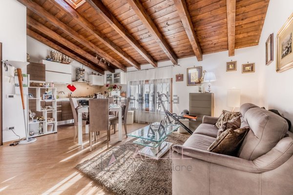 appartamento in vendita a Roma in zona Casal Palocco