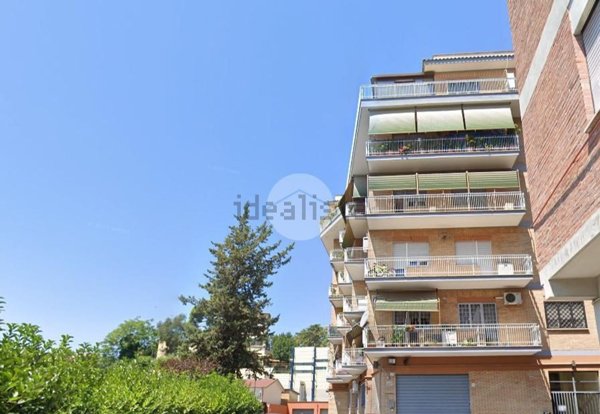 appartamento in vendita a Roma in zona Portuense