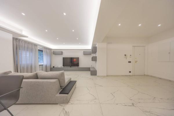 appartamento in vendita a Roma in zona EUR