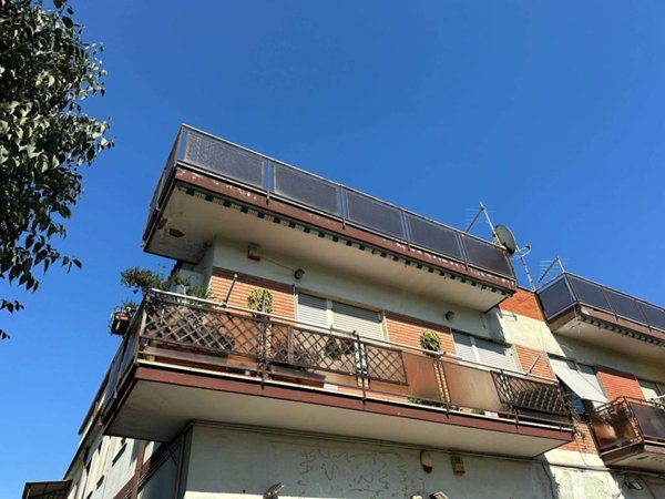 appartamento in vendita a Roma in zona Vitinia