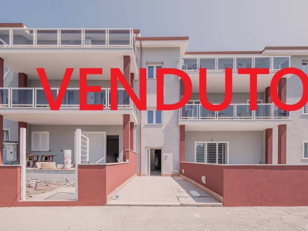 appartamento in vendita a Roma in zona Mezzocammino