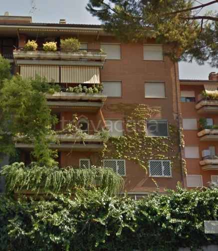 appartamento in vendita a Roma in zona Tomba di Nerone