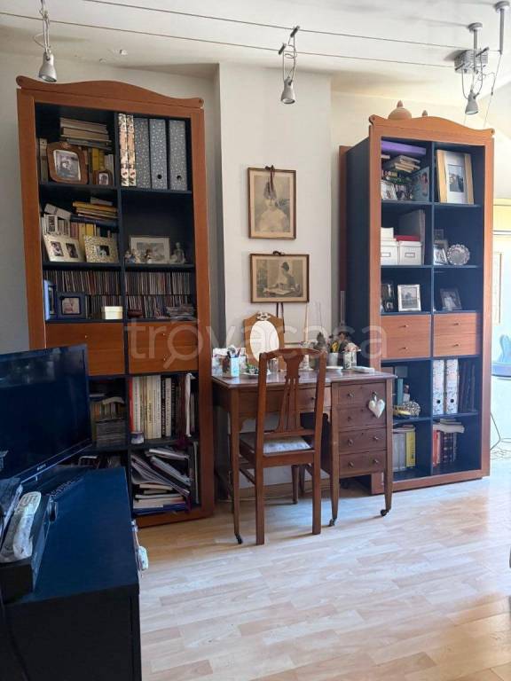 appartamento in vendita a Roma in zona Tomba di Nerone