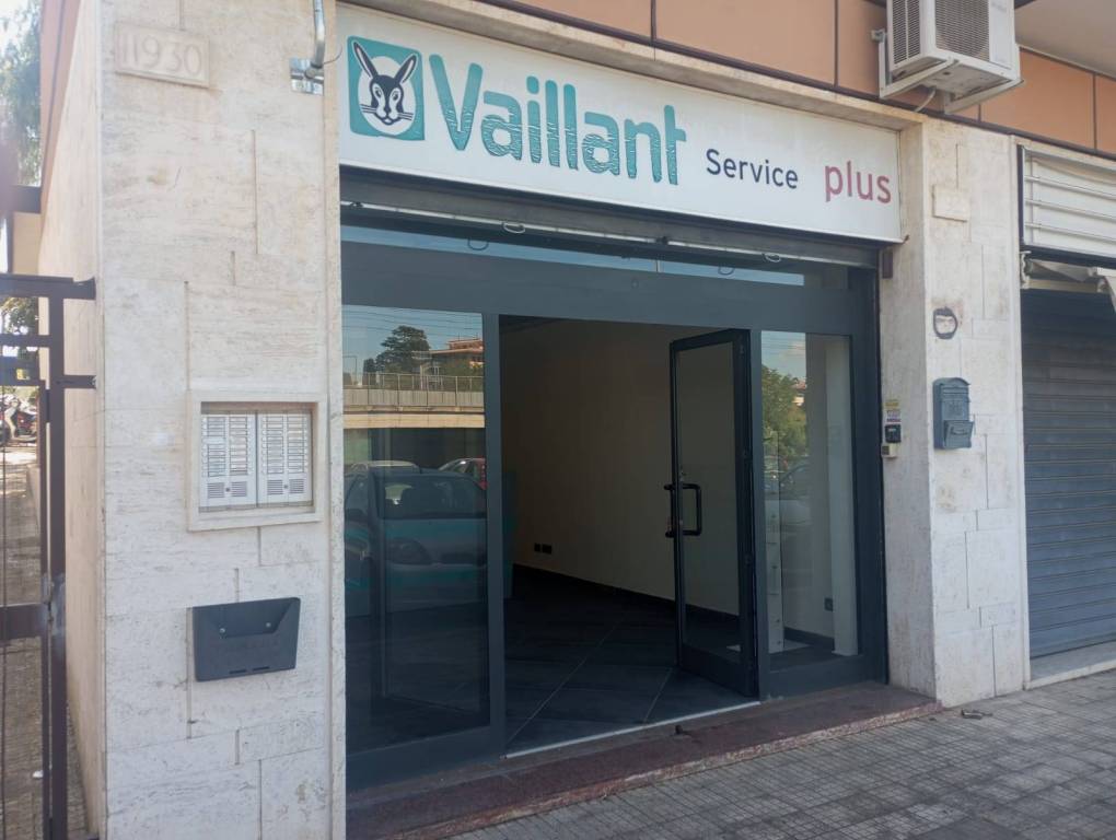 negozio in vendita a Roma in zona Trionfale