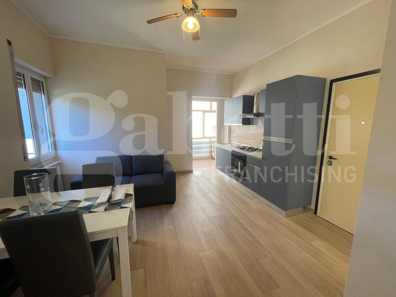 appartamento in vendita a Roma in zona Appio Latino