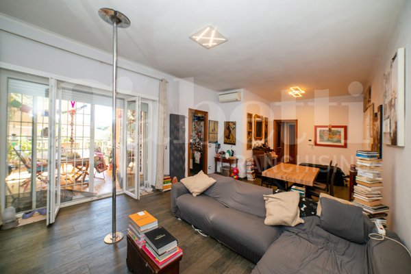 appartamento in vendita a Roma in zona Mostacciano