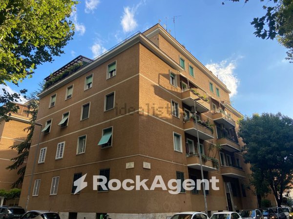 appartamento in vendita a Roma in zona Nomentano