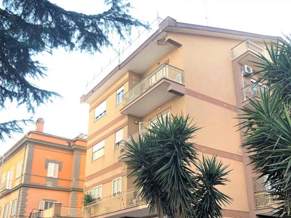 appartamento in vendita a Roma in zona Portuense