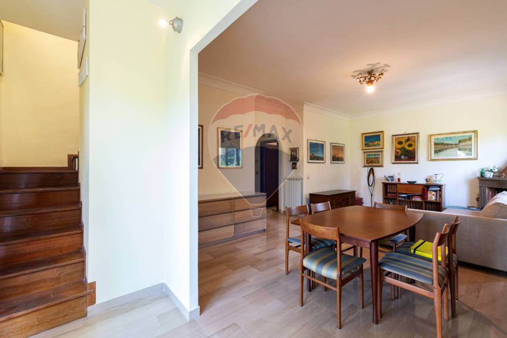 casa indipendente in vendita a Roma in zona Infernetto