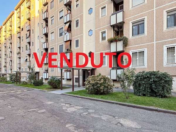 appartamento in vendita a Roma in zona Mezzocammino