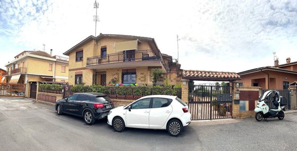 appartamento in vendita a Roma in zona Acilia