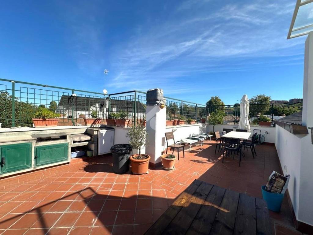 casa indipendente in vendita a Roma in zona Parioli