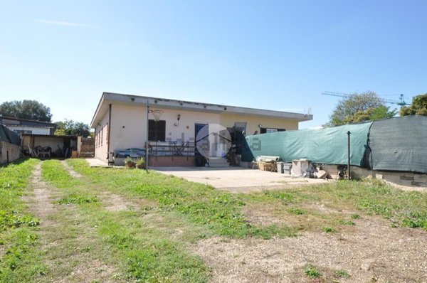 appartamento in vendita a Roma in zona Finocchio