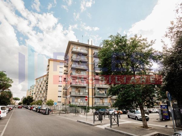 appartamento in vendita a Roma in zona Ardeatino