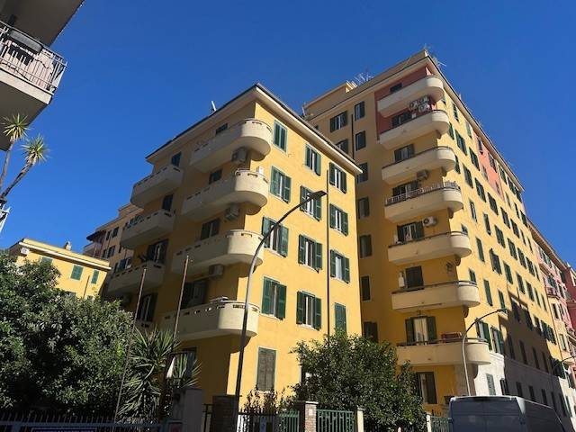 appartamento in vendita a Roma in zona Tuscolano