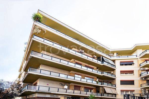 appartamento in vendita a Roma in zona Aurelio