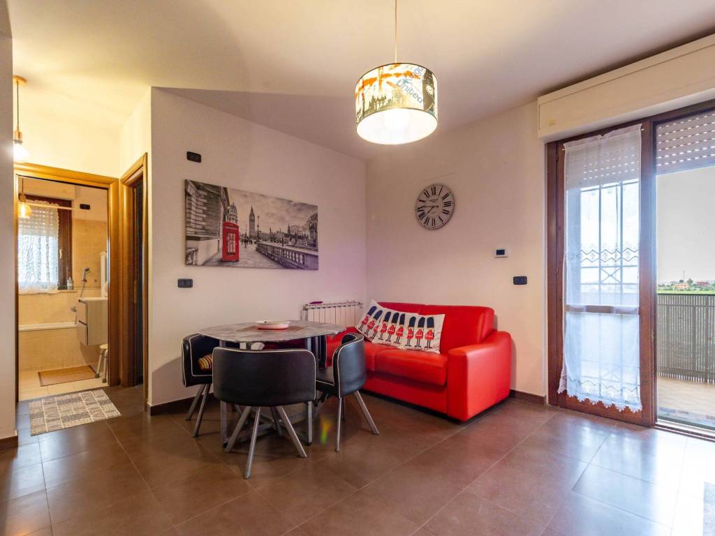 appartamento in vendita a Roma in zona Castelverde