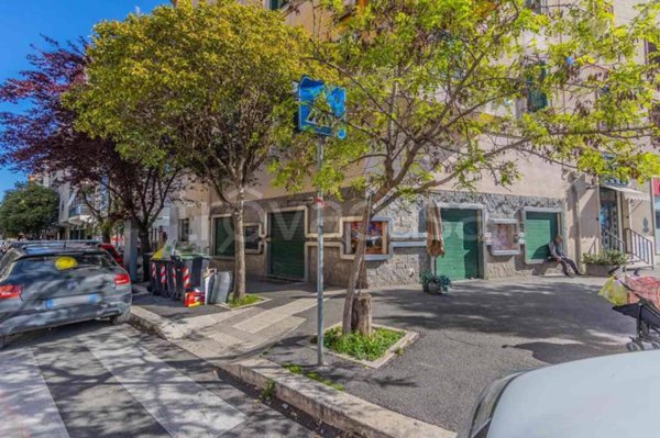 negozio in vendita a Roma in zona Prenestino-Centocelle