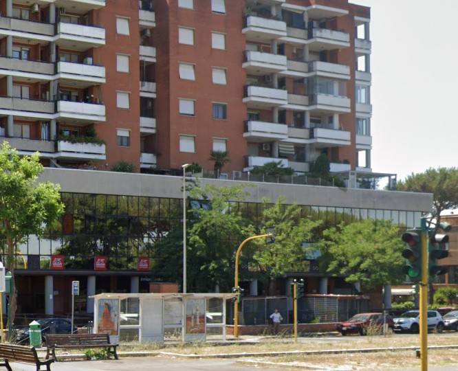 ufficio in vendita a Roma in zona Ponte Mammolo