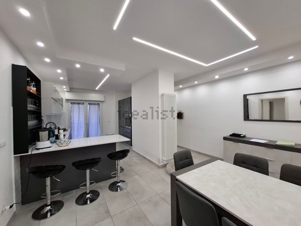 appartamento in vendita a Roma in zona Ostiense