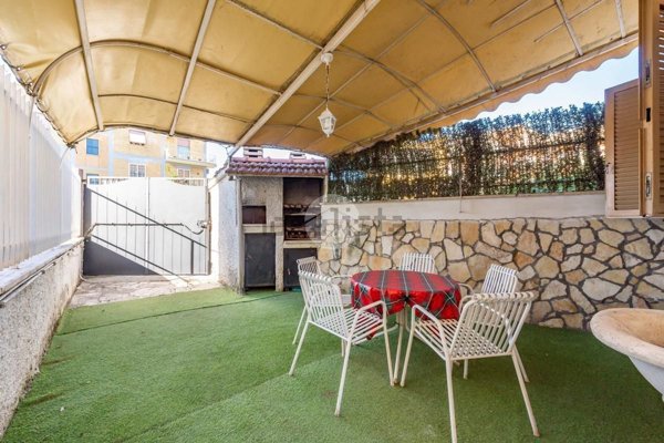 appartamento in vendita a Roma in zona Borghesiana