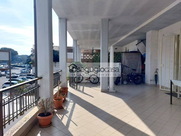 appartamento in vendita a Roma in zona Tor di Quinto