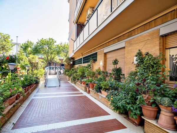 appartamento in vendita a Roma in zona Aurelio