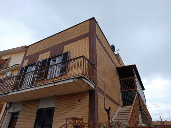 appartamento in vendita a Roma in zona Finocchio