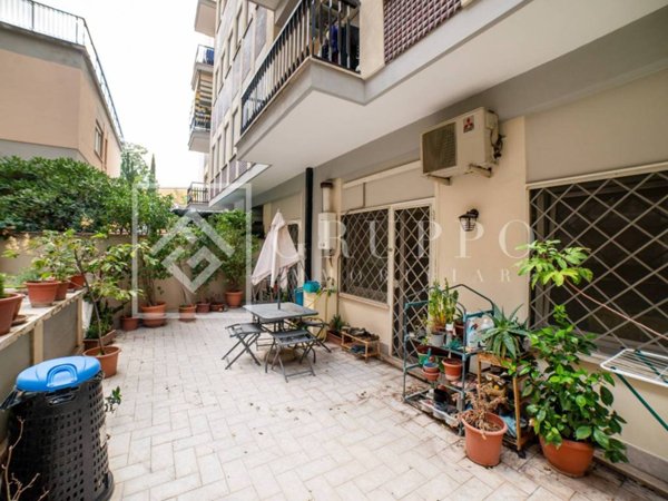 appartamento in vendita a Roma in zona Ostiense