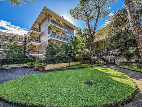 appartamento in vendita a Roma in zona Aurelio