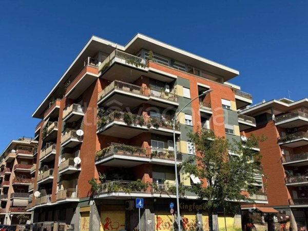 appartamento in vendita a Roma in zona Ostia