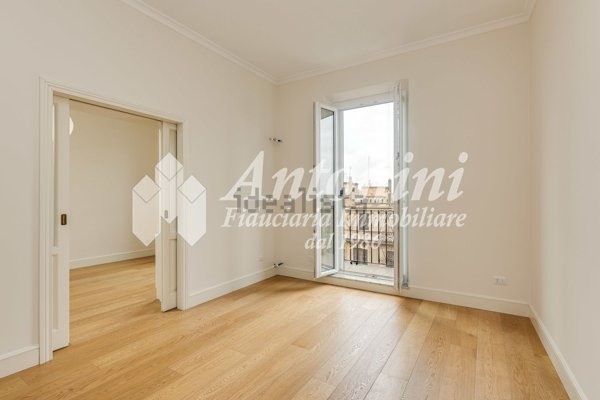appartamento in vendita a Roma in zona Appio Latino