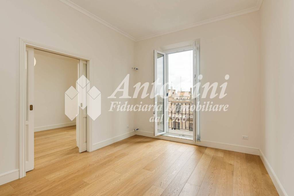 appartamento in vendita a Roma in zona Appio Latino