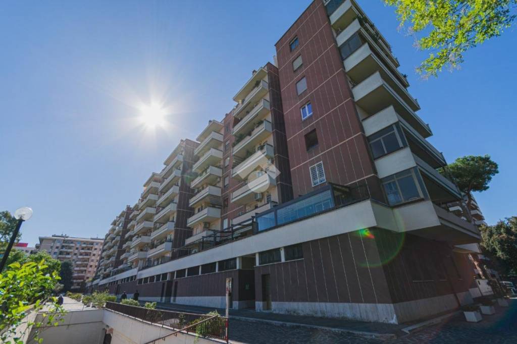 appartamento in vendita a Roma in zona EUR