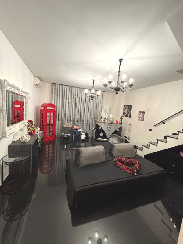 casa indipendente in vendita a Roma in zona Portuense
