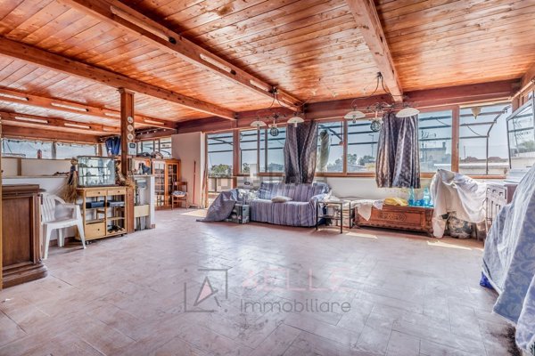 appartamento in vendita a Roma in zona Acilia