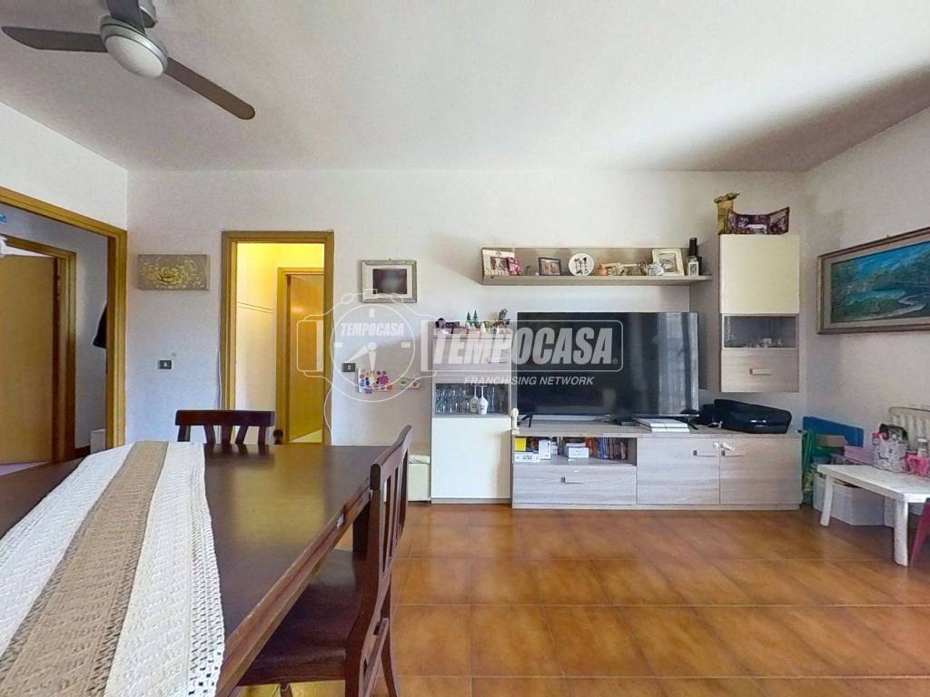 appartamento in vendita a Roma in zona Acilia