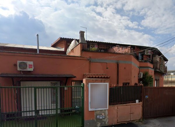 negozio in vendita a Roma in zona Casal Morena