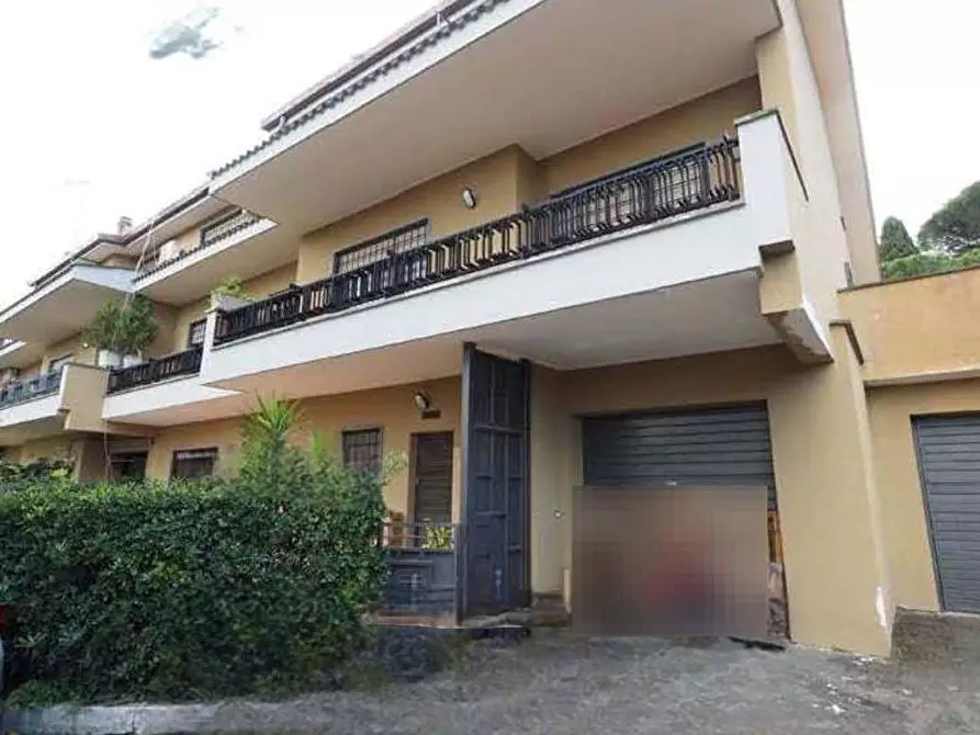 casa indipendente in vendita a Roma
