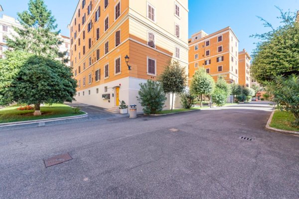 appartamento in vendita a Roma in zona Tuscolano