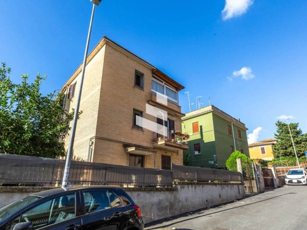 appartamento in vendita a Roma in zona Primavalle