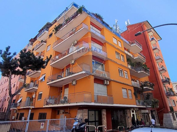 appartamento in vendita a Roma in zona Tuscolano