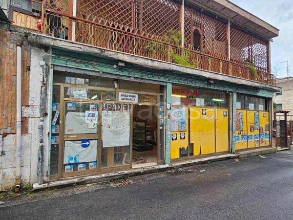 negozio in vendita a Roma in zona Ponte Mammolo