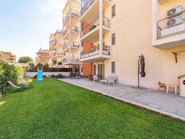 appartamento in vendita a Roma in zona Mezzocammino