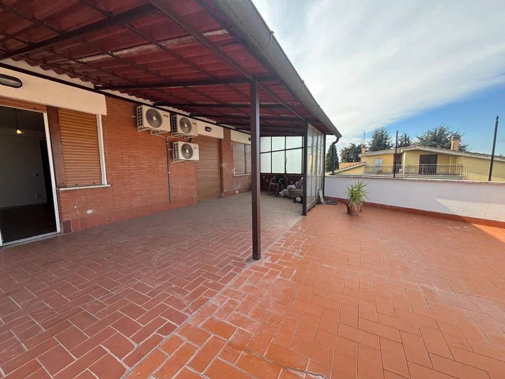 appartamento in vendita a Roma in zona Tor Vergata/Torrenova