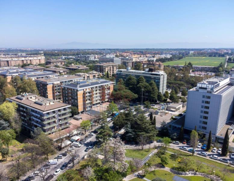 negozio in vendita a Roma in zona Vigna Murata