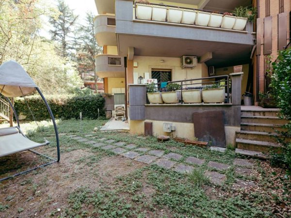 appartamento in vendita a Roma in zona Tor di Quinto