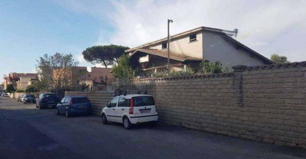 intera palazzina in vendita a Roma in zona Dragona/Bagnoletto