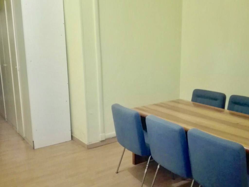 negozio in vendita a Roma in zona Casal Morena