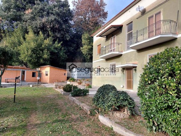 appartamento in vendita a Roma in zona Tor di Quinto